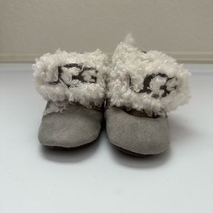 Baby UGG booties Size 2/3